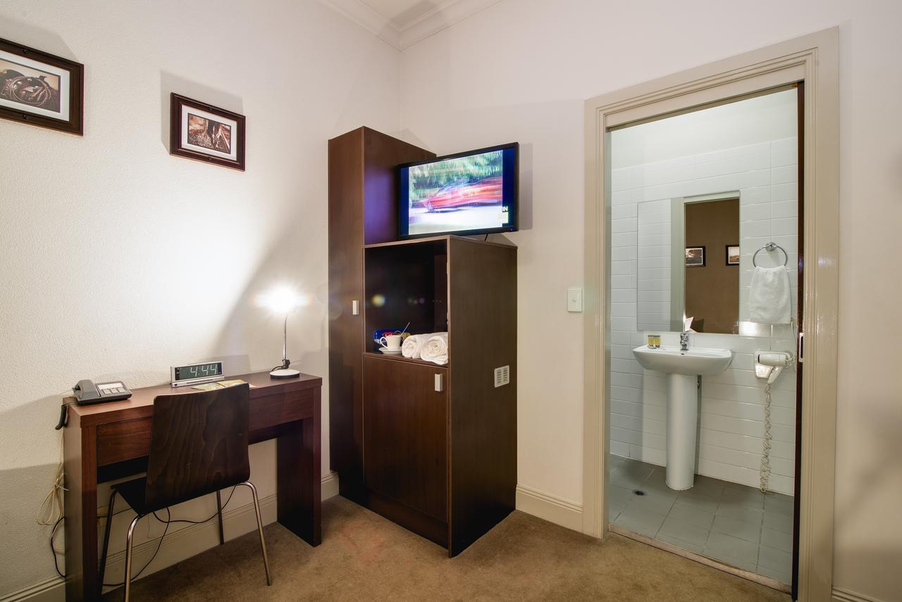 Royal Hotel Гимпи Экстерьер фото