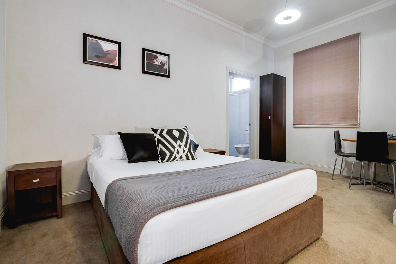 Royal Hotel Гимпи Экстерьер фото