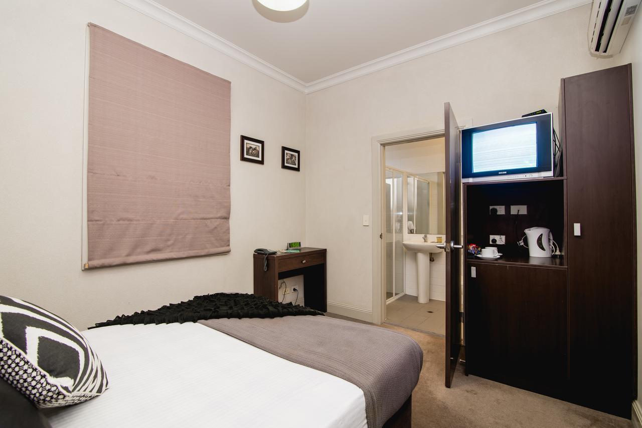 Royal Hotel Гимпи Экстерьер фото